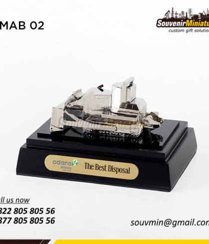 Souvenir Miniatur Bulldozer Adaro